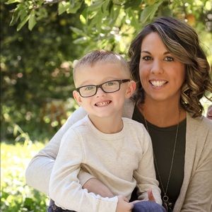 Meet your Posher, Holly